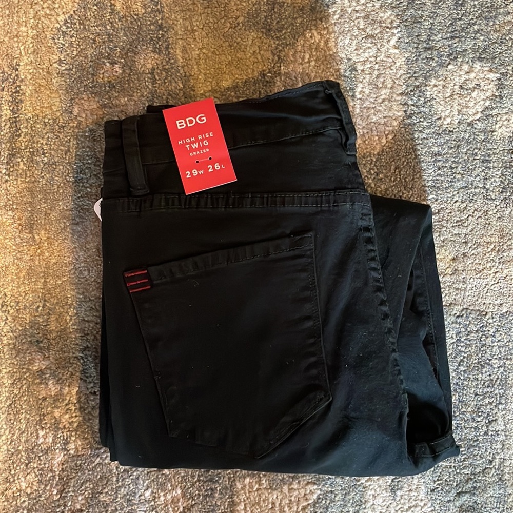 NWT Urban Outfitters BDG Women’s High Rise Twig Grazer Black Jeans 29W and 26L